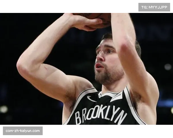 俄勒冈大学外线手感冰凉全场三分15中1，轮换安排受质疑